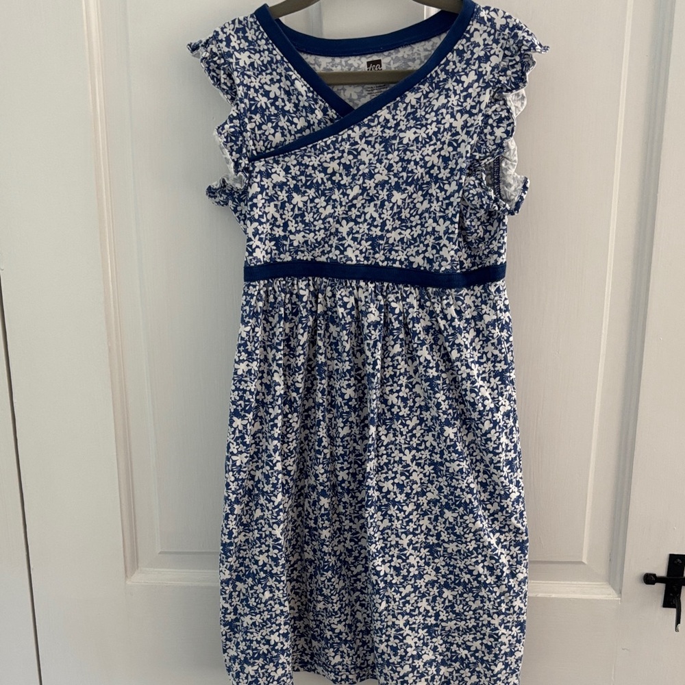 tea Girls Size 8 Floral Blue Flutter Sleeve Dress